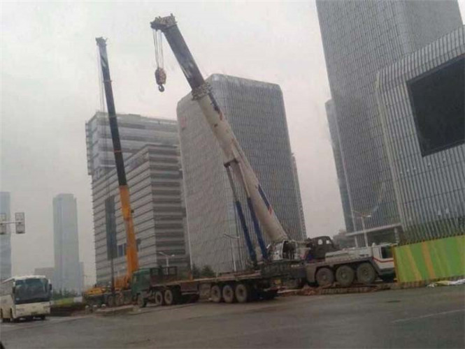 广德市“自动找平”—— 吊车的 “平地神器” 技术